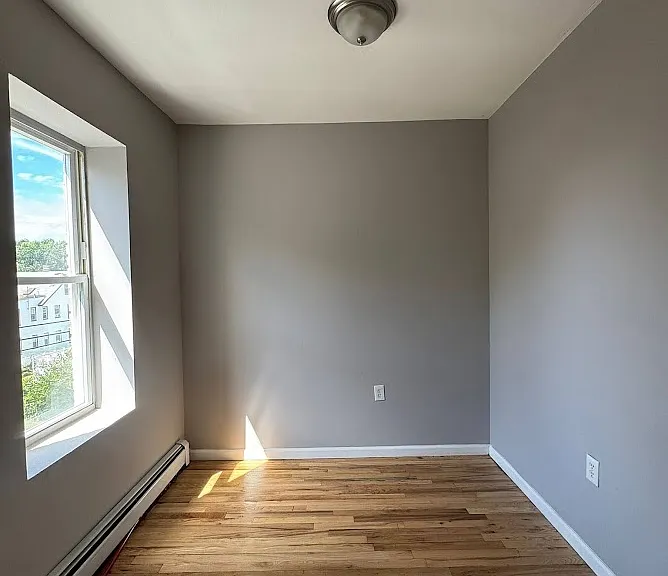 89 Columbia Ave #3D — Photo 2