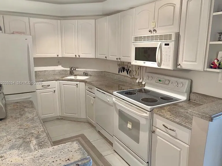 3031 N Ocean Blvd #805 — Photo 18