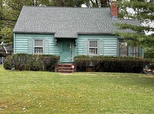 33 Hazel Ln, Springfield, IL 62712