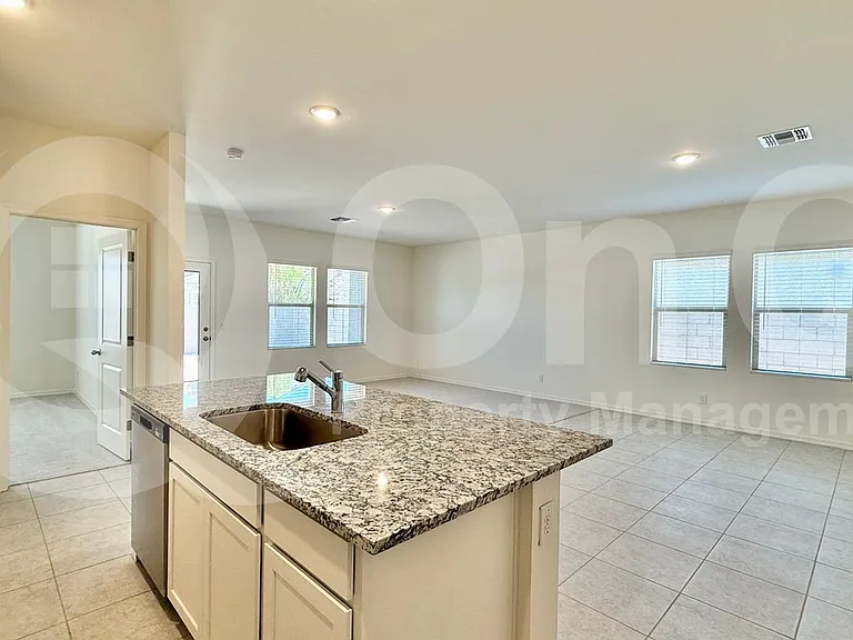 4426 N 100th Dr — Photo 6