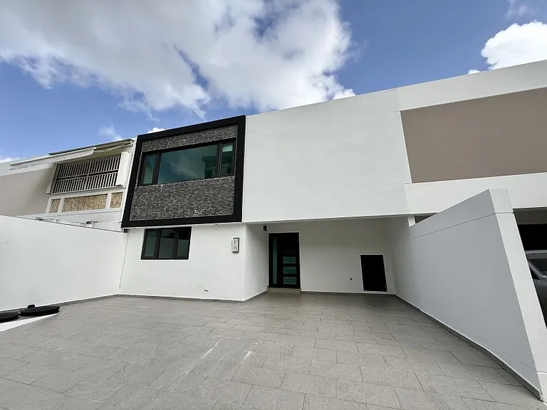Urb Garden Court F6 Calle Francia — Photo 2