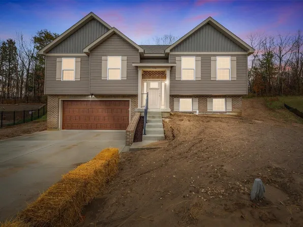 136 Cedar Hts, Festus, MO 63028