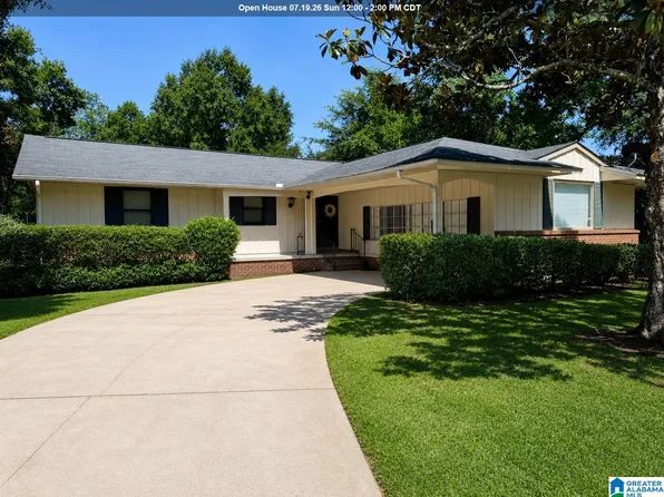 137 Bradford Dr, Ozark, AL 36360