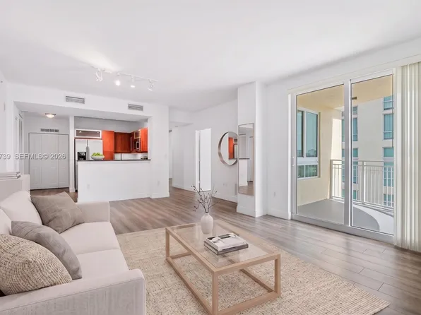 7350 SW 89th St APT 706S, Miami, FL 33156