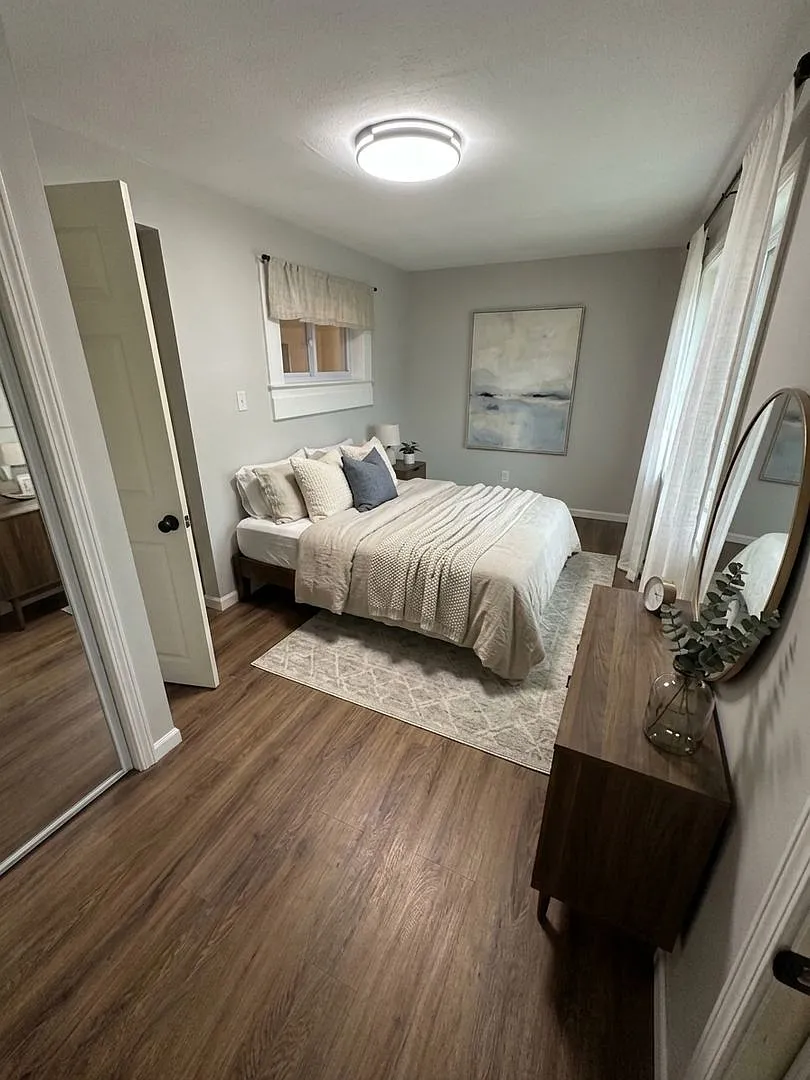 5904-5906 Dendron Ln — Photo 4