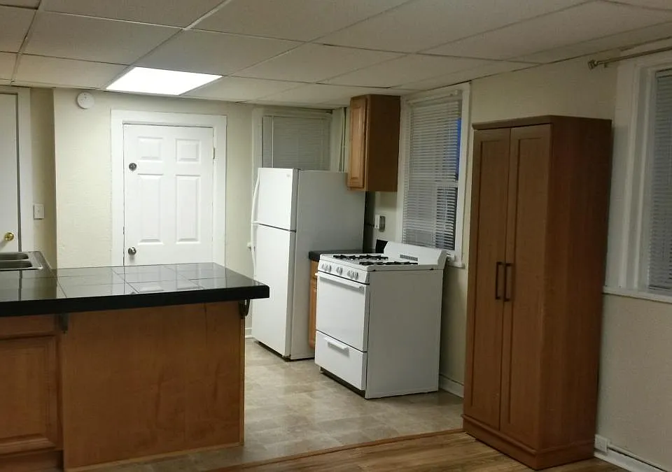 Kitchen 2