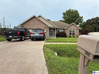 208 Carolyn Ct, Radcliff, KY, 40160