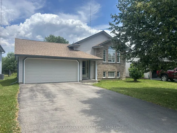 822 Woodside Ct, Fort Erie, ON L2A 6R5