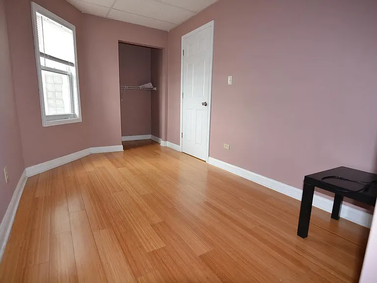 335 W 31st St #3R — Photo 2