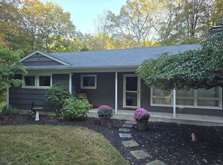 32 Old Green Road, Newtown, CT 06482