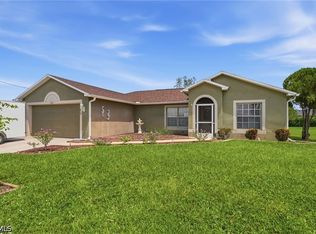 4112 10th St SW, Lehigh Acres, FL 33971