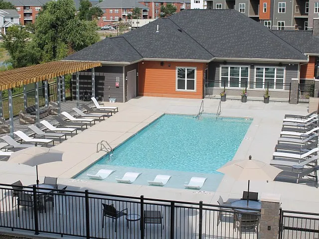 22 Slate Baja Shelf Pool