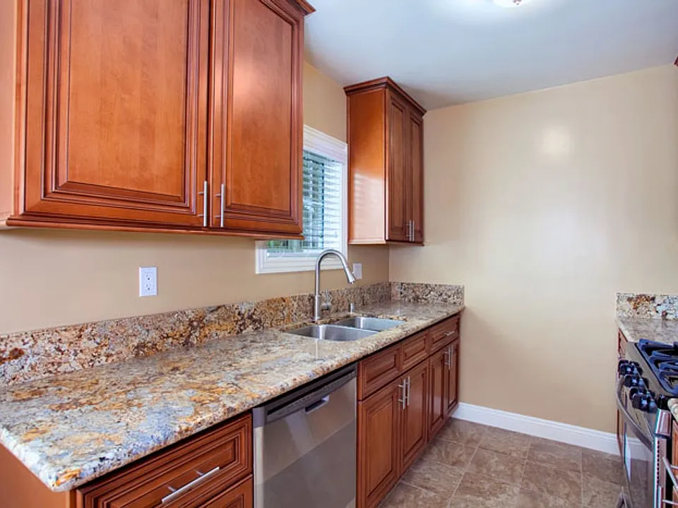 415 E Foothill Blvd #8