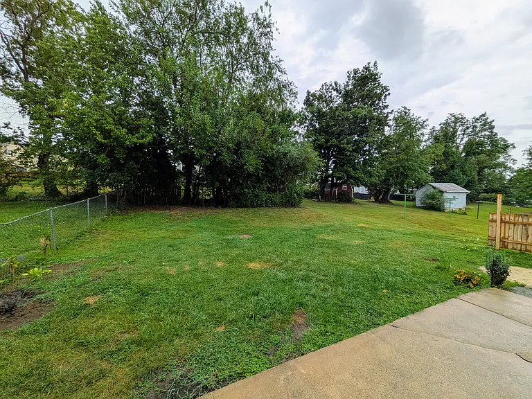 307 Austin Ave — Photo 20