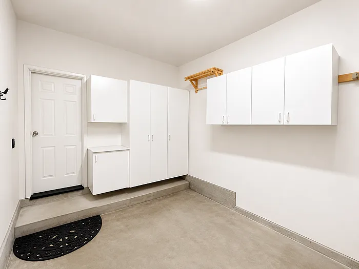 1045 Beryl St — Photo 18