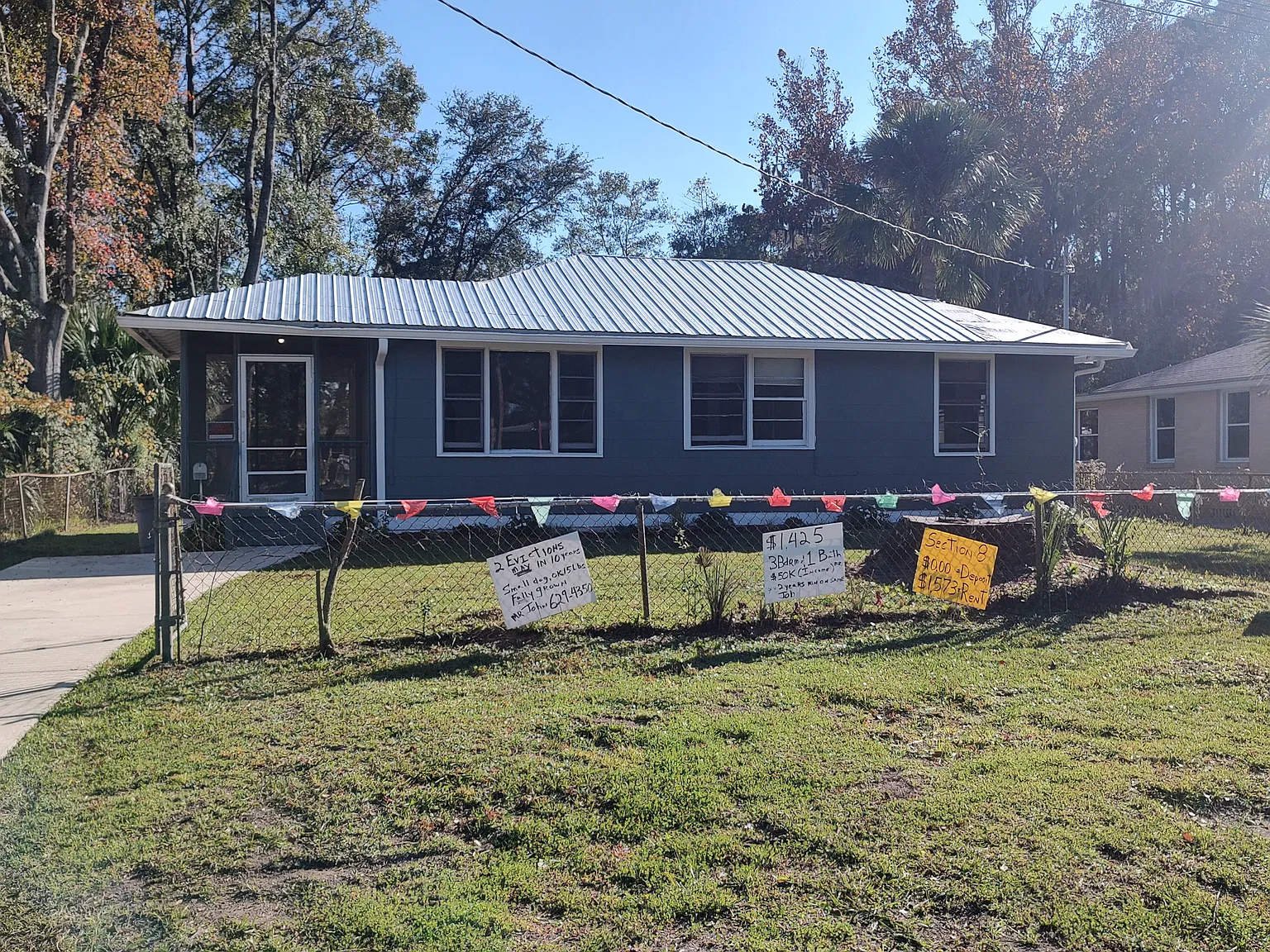 3 bed, 975 sqft, $1,425 — Photo 1