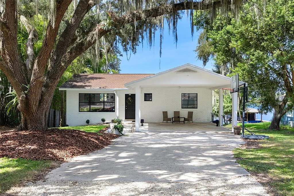 3 bed, 3.0 bath, 1120 sqft, $5,250 — Photo 4