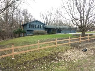 26275 Smithtown Rd, Shorewood, MN 55331