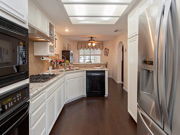 2nd image of 29705 Strawberry Hill Dr
