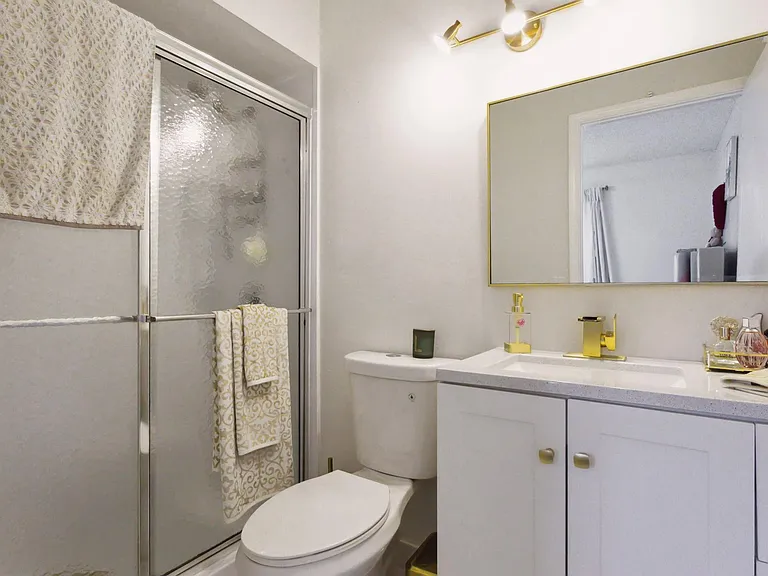 368 Waterside Dr — Photo 3