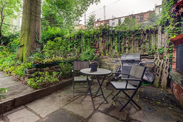 Rented by Engel and Völkers Brownstone Brooklyn | media 6