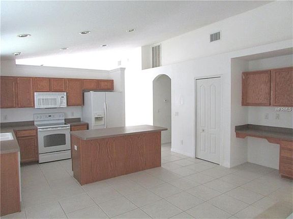 4th image of 3154 Dunstable Dr