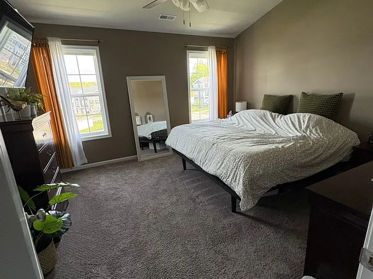 182 Hudson Blvd — Photo 2