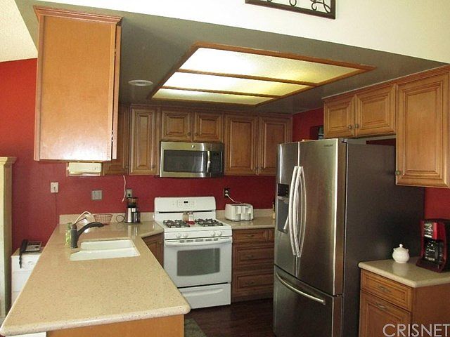 2nd image of 28015 Sturbridge Dr