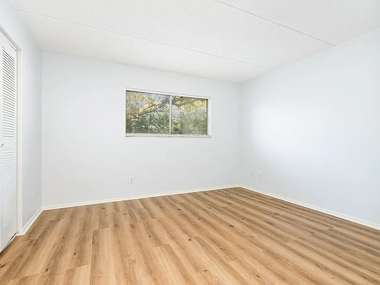 204 W Seminole Ave — Photo 13