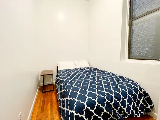 Rented by City Connections Realty | media 10