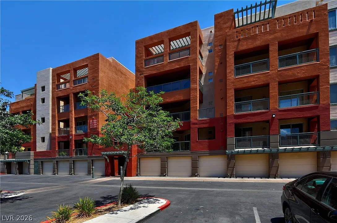 2 bed, 2.0 bath, 1155 sqft, $1,575 — Photo 2