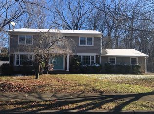 80 Brown Cir, Paramus, NJ 07652