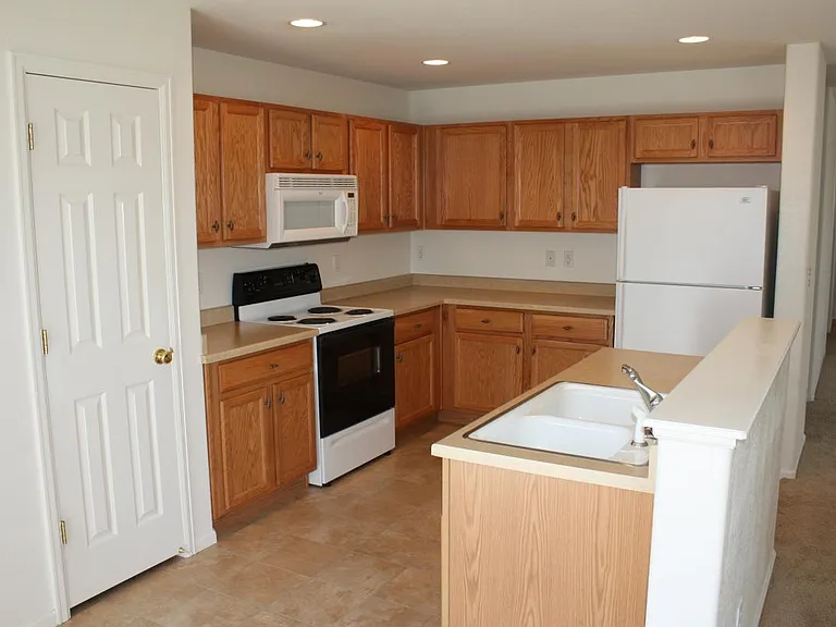 4393 S Holland Way — Photo 10