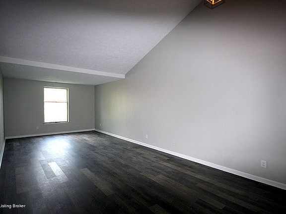 3rd image of 1616 Gardiner Ln APT 200