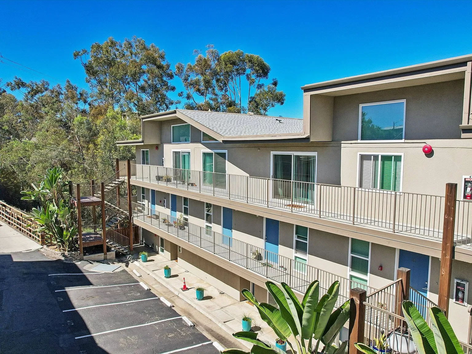 Antone Apartments — Photo 3