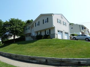 16 Mitchell Rd, Hackettstown, NJ 07840