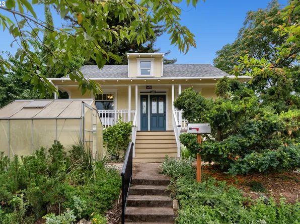 310 W 39th St, Vancouver, WA 98660