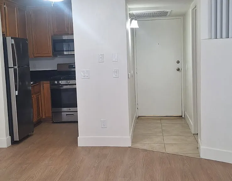 15012 Sherman Way #107 — Photo 5