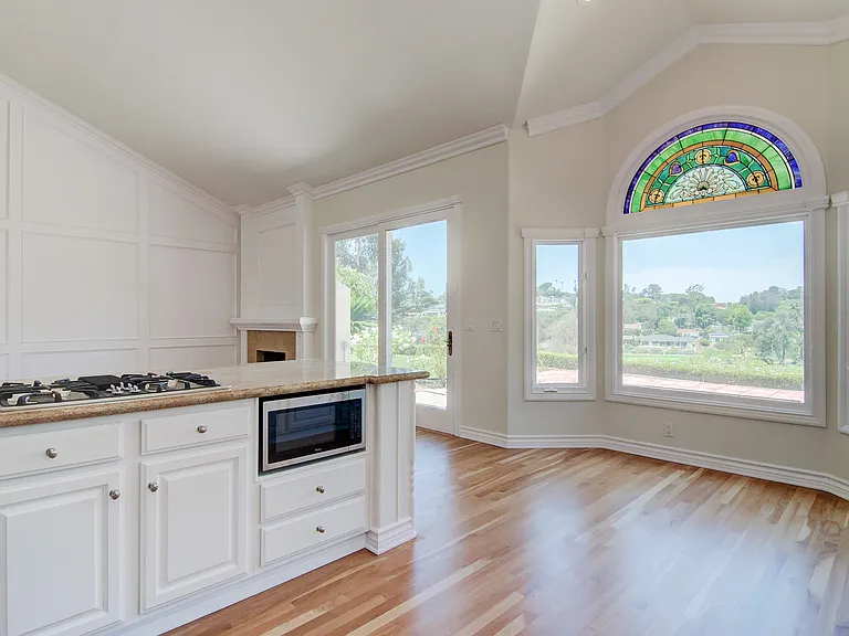 24261 Cascades Dr — Photo 16