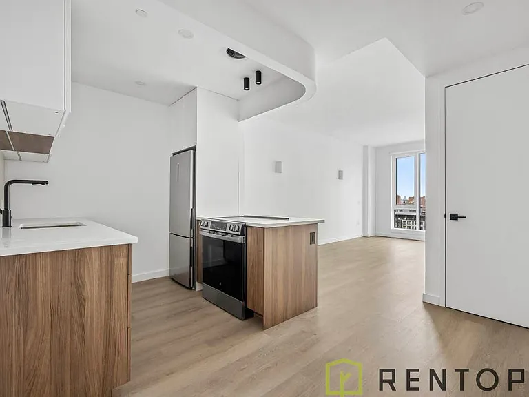 1051 Pacific St #706 — Photo 1