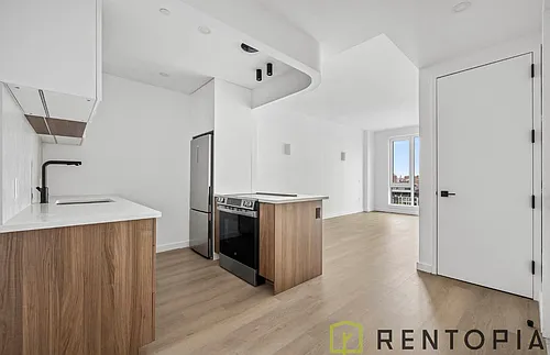 1051 Pacific St #706 Photo 1