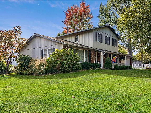 3rd image of 9379 Manoroak Dr