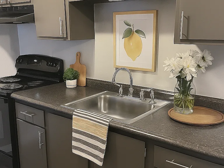 Westridge Apartments and Townhomes — Photo 10