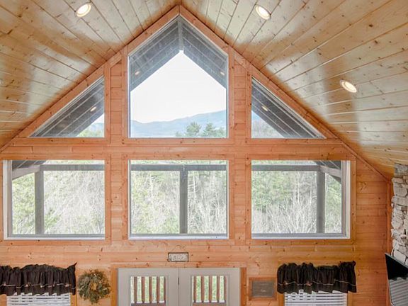12th image of 909 Fawn Hollow Trl