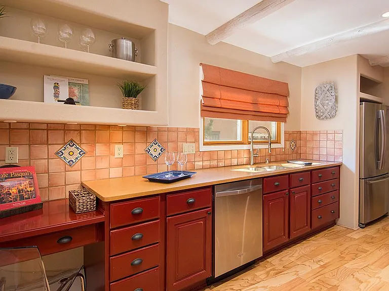 106 Monte Vista Pl #A — Photo 8