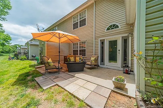 7511 Pilot Cove Ct — Photo 18