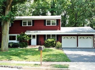 14 Butler Rd, Edison, NJ 08820