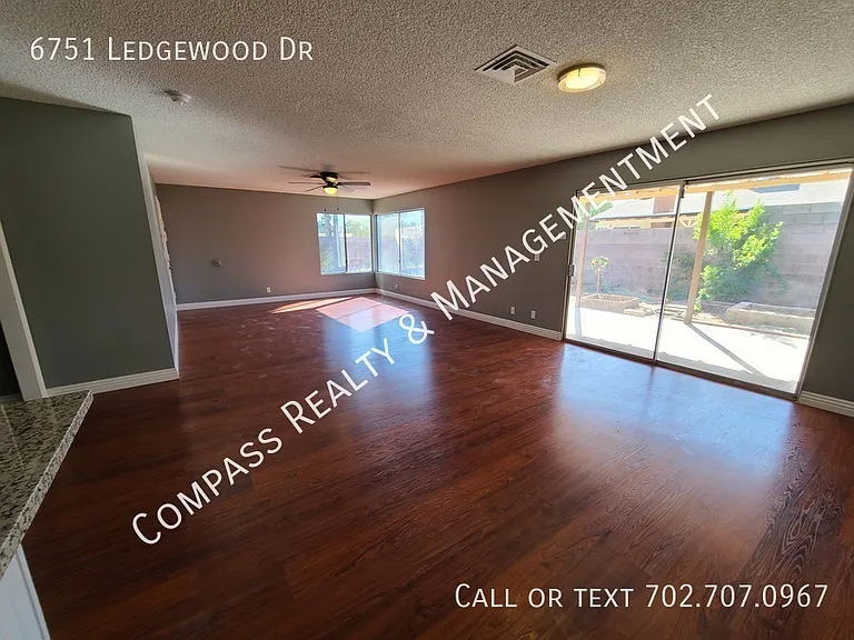 6751 Ledgewood Dr — Photo 27