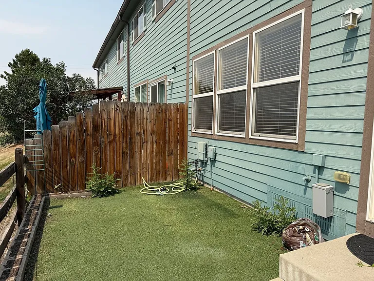 392 Montgomery Dr — Photo 19