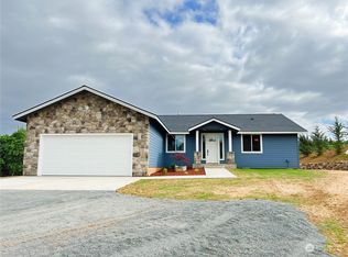 311 Olequa Heights Rd, Castle Rock, WA 98611